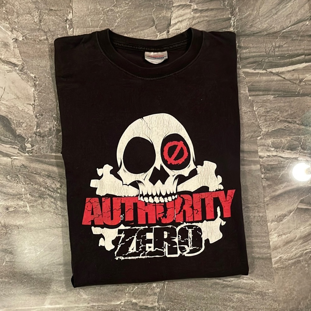 Authority zero Haynes heavyweight retro slight fade band Tee